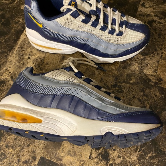 Amazing boys air max 95’ - Picture 3 of 4